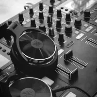 دیجی dj . خواننده . سورپرایز تولد