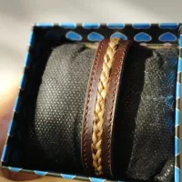 دستبند چرم موی یار|جواهرات|قم, چهل درخت‎|دیوار