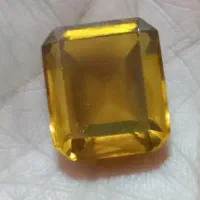 سنگ توپاز اصل زرد رنگ