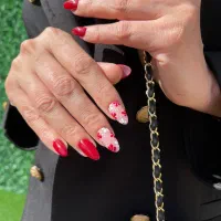 ناخن|خدمات آرایشگری و زیبایی|تهران, هروی|دیوار