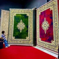 قالی داریم با کهنه شما عوض میشه++ فرش.