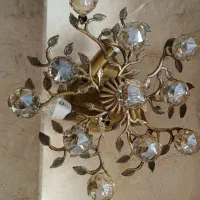 یک لوستر بزرگ و یک لوستر ست کوچک|لوستر و چراغ آویز|شاهین‌شهر, شهرک امید|دیوار