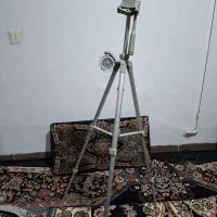 سه پایه گوشی و دوربین