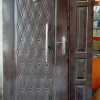 درب آپارتمانی