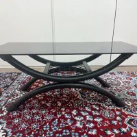 میز،فلزی شیشه‌ای