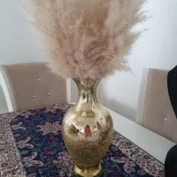 گلدان وشکلات خوری