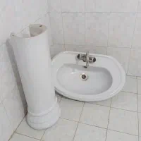 روشویی و شیر