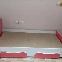 تخت خواب کودک و نوجوان|تخت و صندلی بچه|اسلام‌شهر, باغ فیض|دیوار