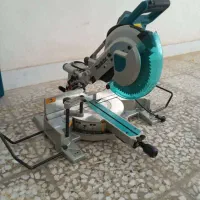فارسی بر کشویی ماکیتا شرکتی.