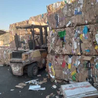 خریدار کارتن،کتاب،دفترنایلون وآهن