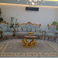 دو دست مبل کلاسیک و‌راحتی  بسیار تمیز|مبلمان خانگی و میز عسلی|ساری, |دیوار