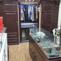 مغازه-در-بورس-پوشاک