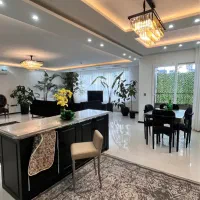 تک واحدی ۱۳۵ متر دارای ۵۰۰ م وام مسکن