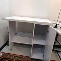 دو عدد میز سفید و یک فایل 4کشو|میز تحریر و کامپیوتر|شاهین‌شهر, شیخ بهایی|دیوار