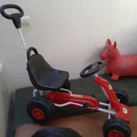 تعدادی وسایل و اسباب بازی بچه|اسباب‌بازی بچه|شیراز, شیمی گیاه|دیوار