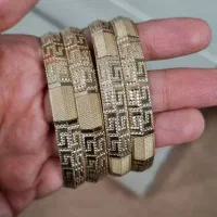 النگو طلاروس