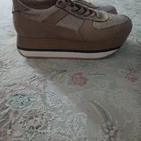 کتونی زنانه نسبتا نو