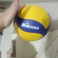 توپ والیبال