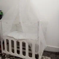 تخت و گهواره کودک|اسباب و اثاث بچه|خوی, |دیوار