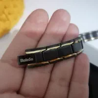 دستبند و گردنبند مغناطیسی اصل، درمانی