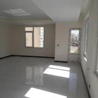 اپارتمان ۷۱ متری شهرک یاس /شمالی/ روبه خیابان