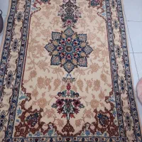 فرش دستباف ۲ در یک و نیم متری ابریشمی