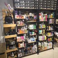 لوازم آرایشی و بهداشتی و درمانی