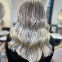 مرکز تخصصی رنگ و لایت و رنگمو رنگ و مش و کراتین