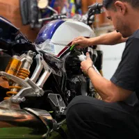 بادیفنس و کاور محافظتی موتور سیکلت و خودرو