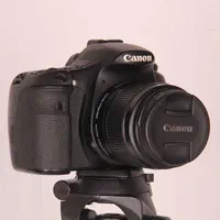 فروش فوری دوربین کنون Canon 60D + سه پایه + کیف|دوربین عکاسی و فیلم‌برداری|اصفهان, بهارستان|دیوار