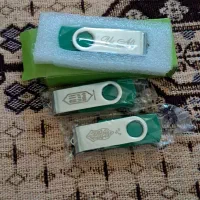 ۸ عدد فلش ۳۲