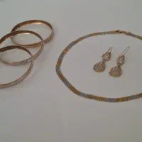 مقداری طلا 150 بالای تابلو