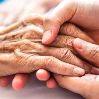 پرستار  نگهداری سالمند