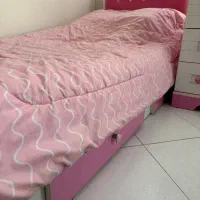 تخت نوجوان به همراه میز آرایشی|تخت و سرویس خواب|تهران, مهران|دیوار