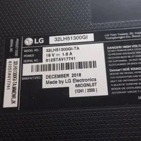 تلویزیون ال ای دی ۳۲اینچ الجی پنل ضربه دیده|تلویزیون و پروژکتور|تبریز, |دیوار