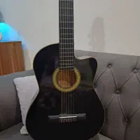 گیتار آموزشی