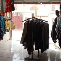 پوشاک|لباس|خرمآباد, |دیوار