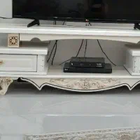 میز تلویزیون کلاسیک