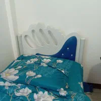 تخت نوجوان