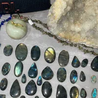 نگین و راف|جواهرات|کوشکنار, |دیوار