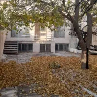 ویلایی-با-پروانه-هاشمیه-قبل-نماز-شکار