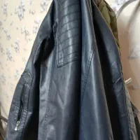 چند دست لباس|لباس|لنجان, |دیوار