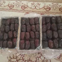 خرما فروشی ۴۴تا مادری