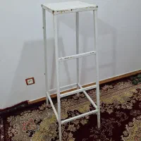 چهارپایه آهنی