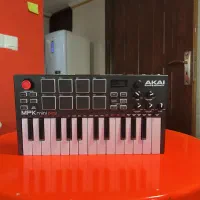 akai mini play میدی کنترلر