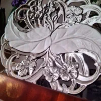 ظرف شیرینی یا میوه رنگ سفید و نقره ای