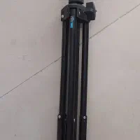 سه پایه دوربین و رینگ لایت نو