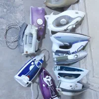 تعدادی اتو بخار سالم و بدنه وقطعات