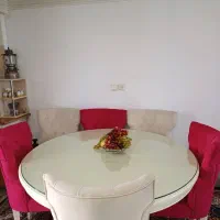 میز نهار خوری در حد
