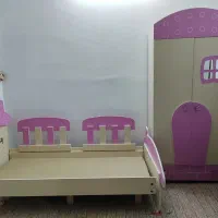 تخت وکمد کودک سالم وجادار